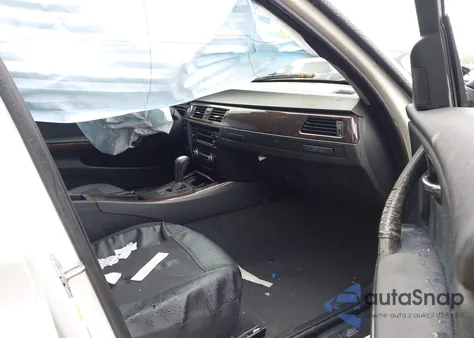 2008 BMW 328 z USA, uszkodzony, nr VIN WBAVC73588KP39532